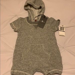 Hooded onesie 3-6 months